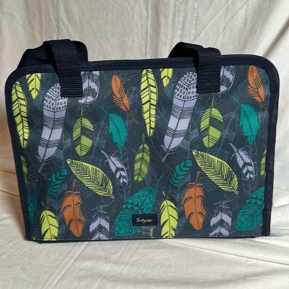 Thirty One Get Creative Caddy NIP falling feathers - Picture 1 of 7